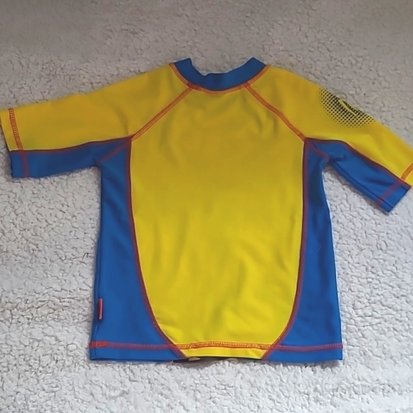 Disney Store Marvel Spiderman Little Boy Swim Rash Guard Size 5/6 - Picture 6 of 13